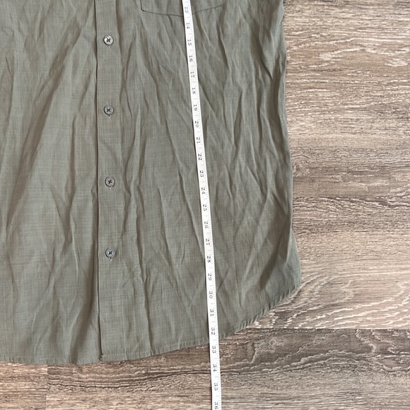 Columbia Short Sleeve Button Up XL - Picture 12 of 12